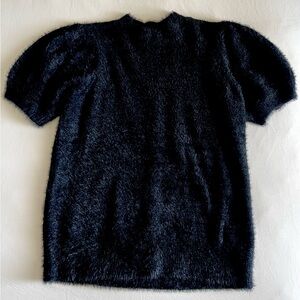 Fuzzy mock neck top - Size: L